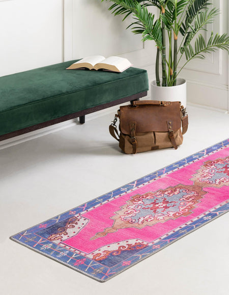 Heritage Elegance Collection Area Rug -  Winterthur (Fuchsia)