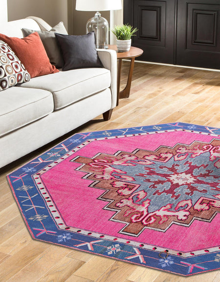 Heritage Elegance Collection Area Rug -  Winterthur (Fuchsia)