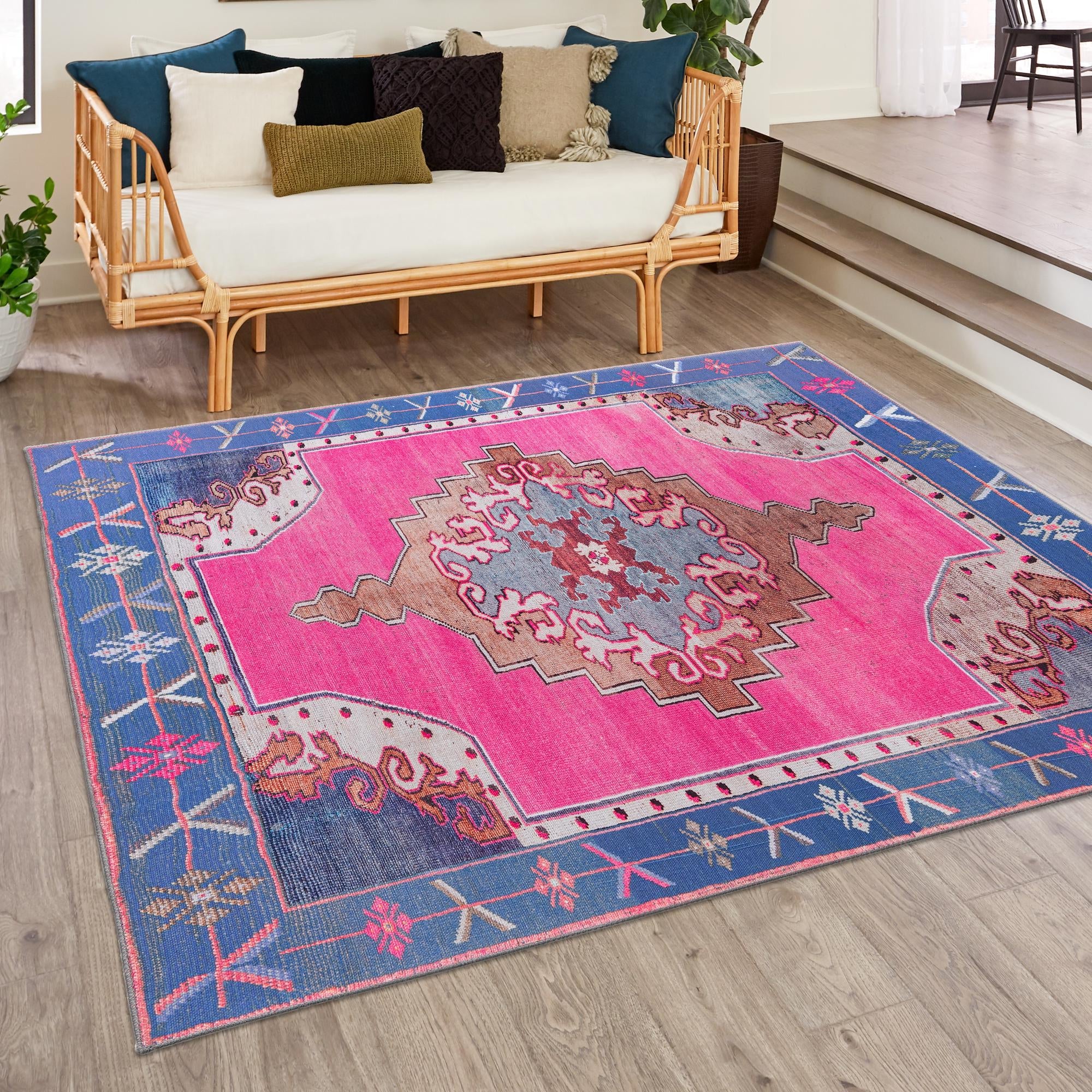 Heritage Elegance Collection Area Rug -  Winterthur (Fuchsia)