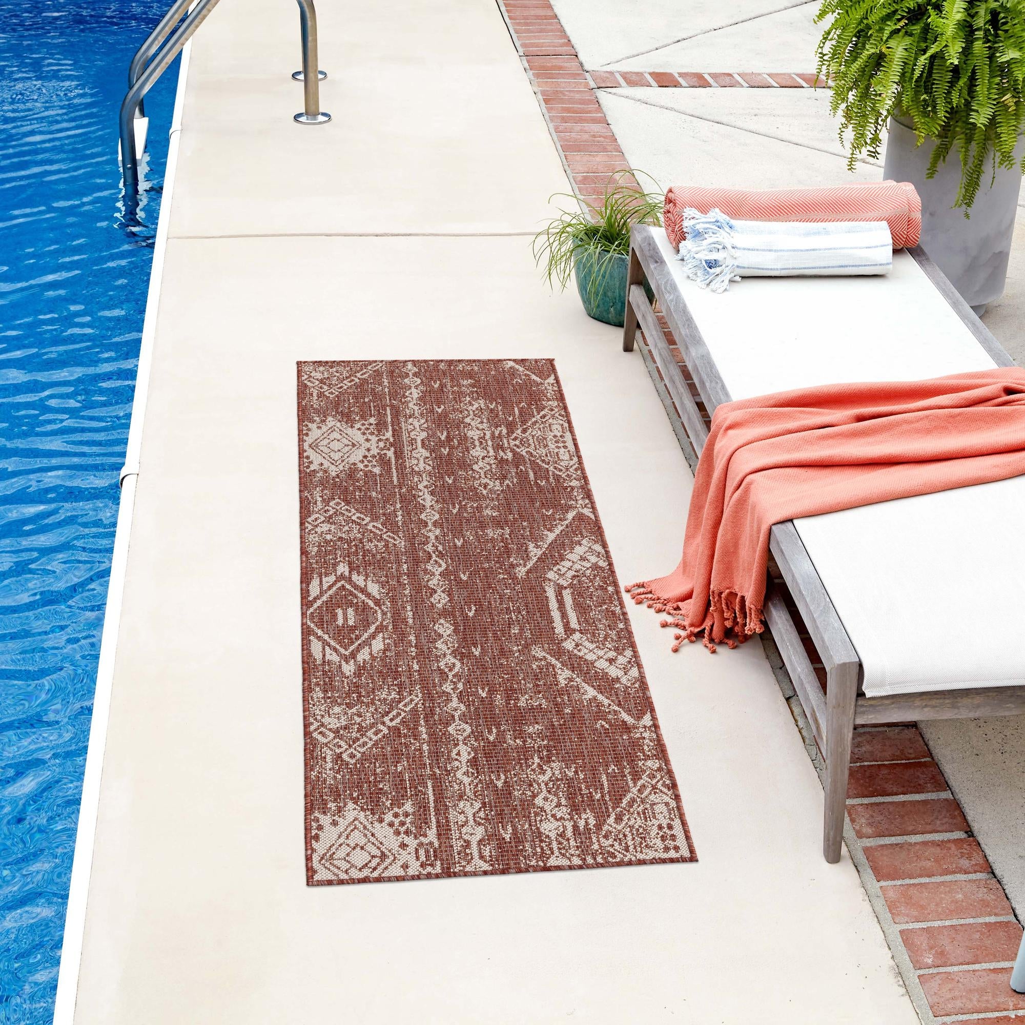 Desert Nomad Terrace Collection Area Rug - Sahara (Rust Red)