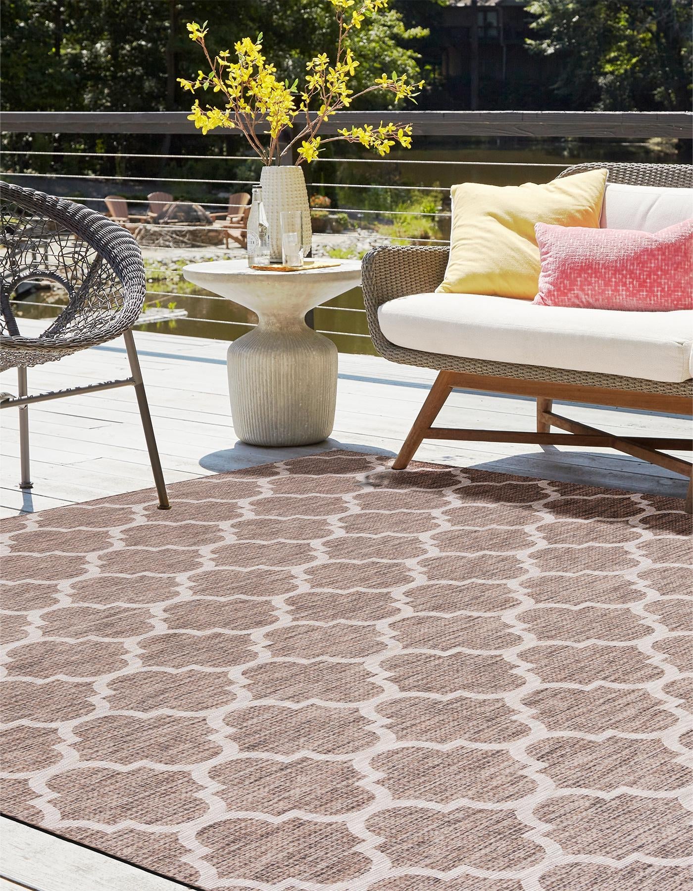 Seaside Lattice Collection Area Rug - Arbor (Brown)