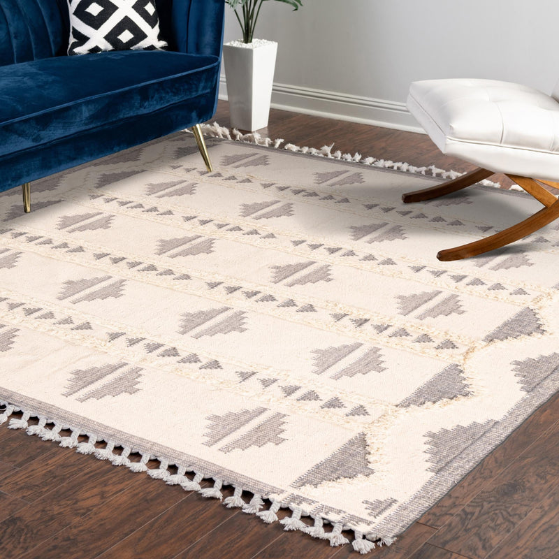 Sedona Sands Collection Area Rug - BellRock Square Gray and White  lifestyle 196