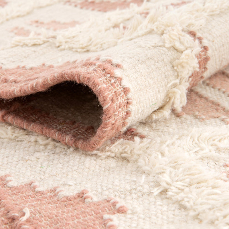 Sedona Sands Collection Area Rug - BellRock Square Pink and White  lifestyle 79