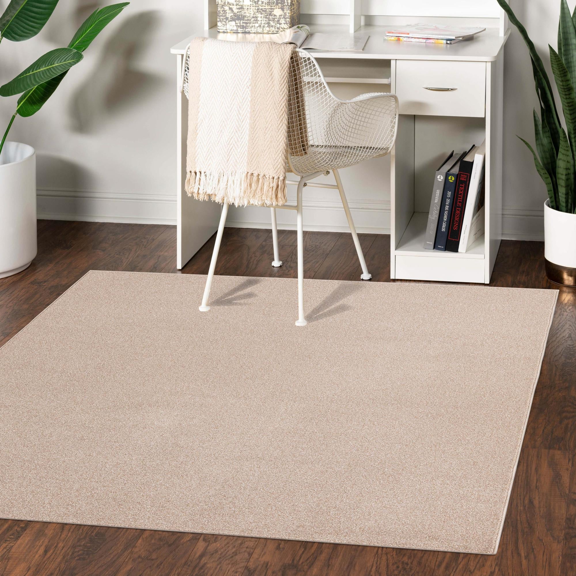 Everyday Elegance Collection Area Rug - Serenity (Sandy Beige)