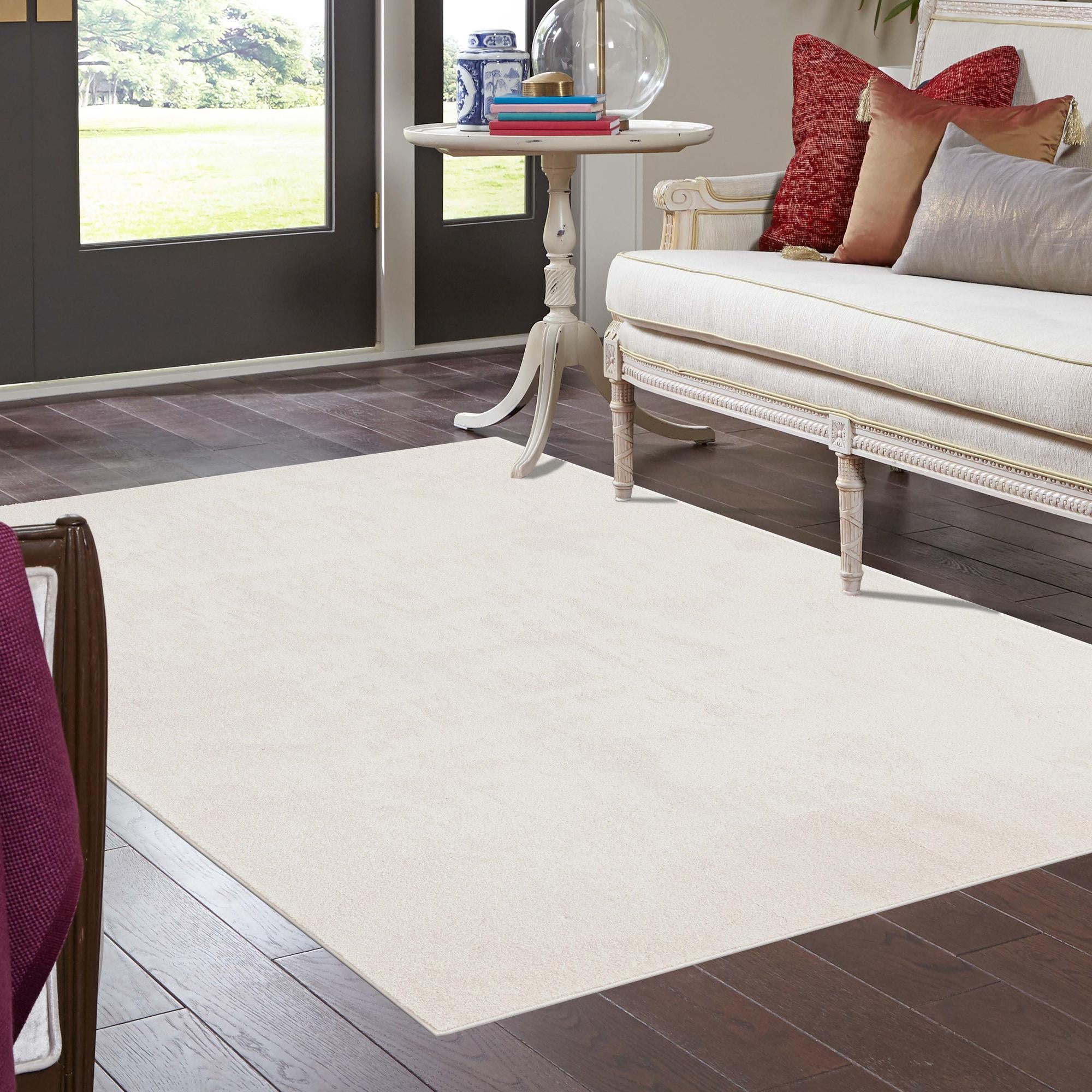 Everyday Elegance Collection Area Rug - Serenity (Powder White)