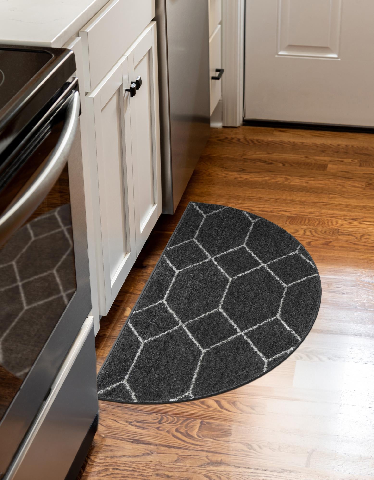 Trellis Mosaic Collection Area Rug - Arborville (Dark Gray)