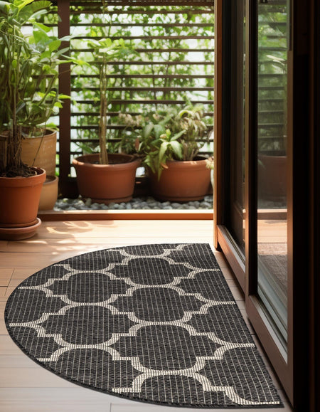 Seaside Lattice Collection Area Rug - Arbor (Black)