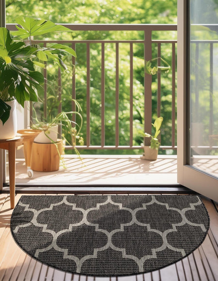 Seaside Lattice Collection Area Rug - Arbor (Black)