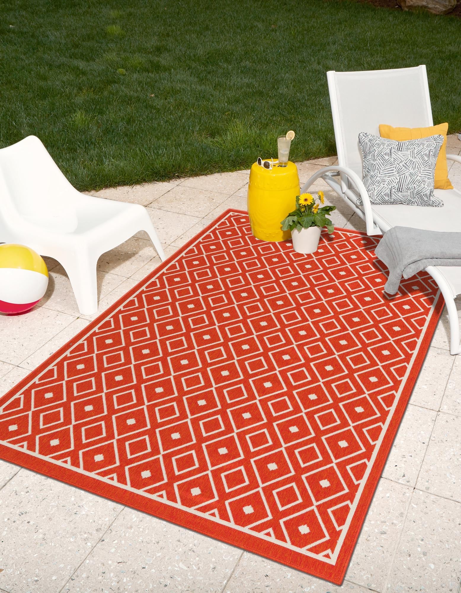 Seaside Lattice Collection Area Rug - Brighton