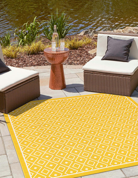 Seaside Lattice Collection Area Rug - Brighton