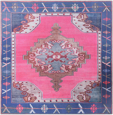 Heritage Elegance Collection Area Rug -  Winterthur (Fuchsia)