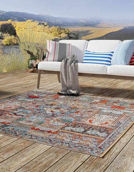 Patio Heritage Collection Area Rug -  Oasis