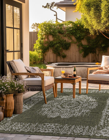 Patio Heritage Collection Area Rug - Savannah (Green)