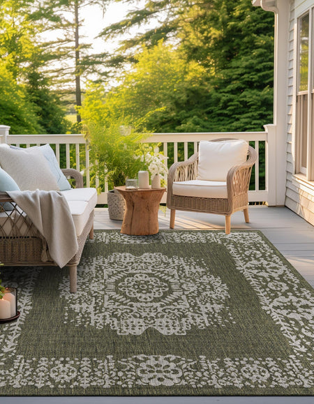 Patio Heritage Collection Area Rug - Savannah (Green)