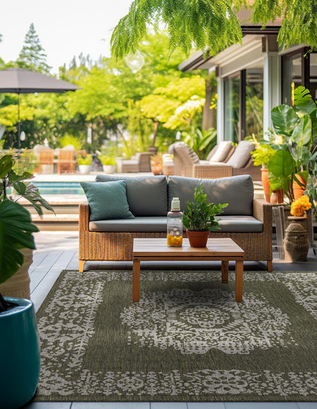 Patio Heritage Collection Area Rug - Savannah (Green)