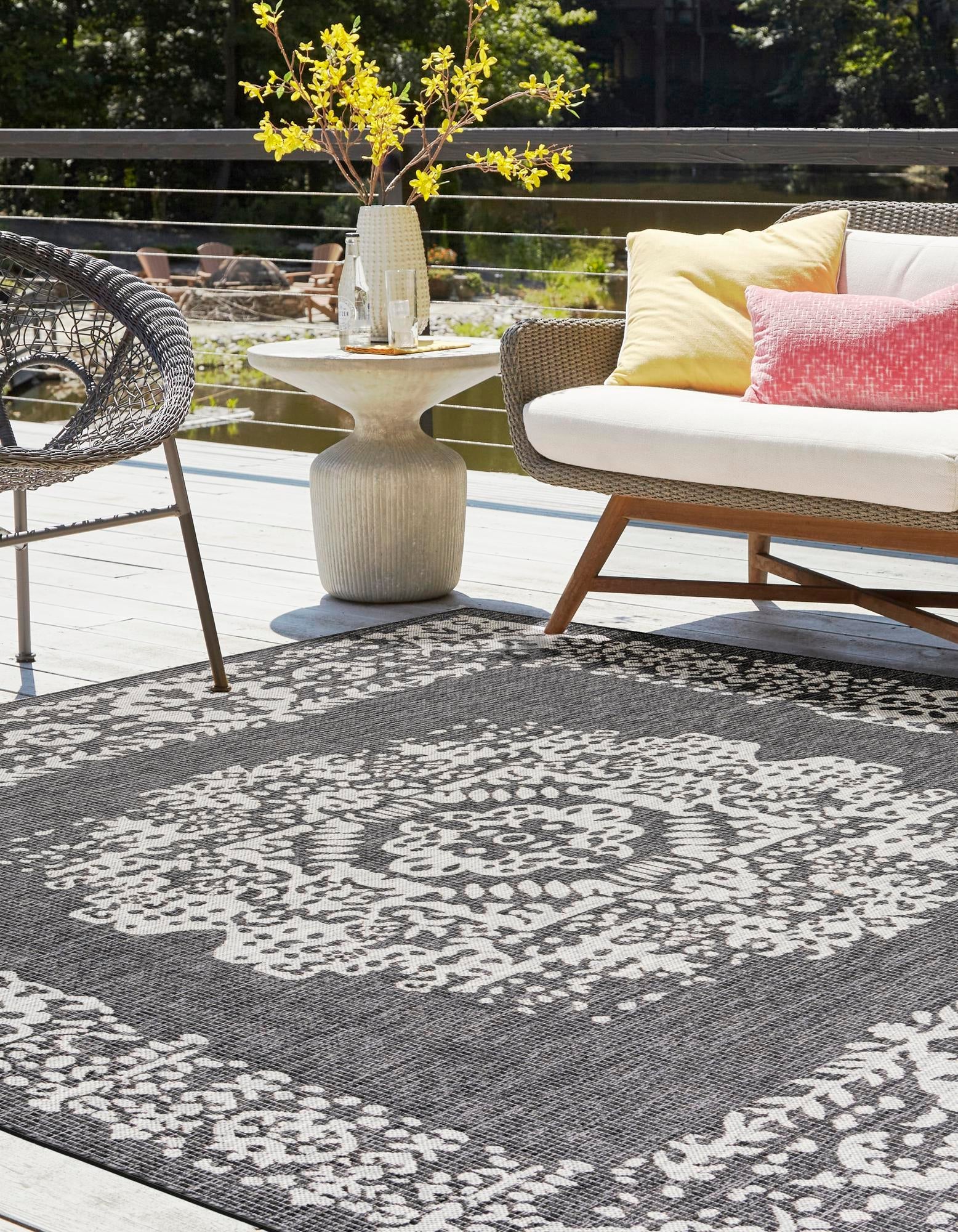 Patio Heritage Collection Area Rug - Savannah (Charcoal Gray)