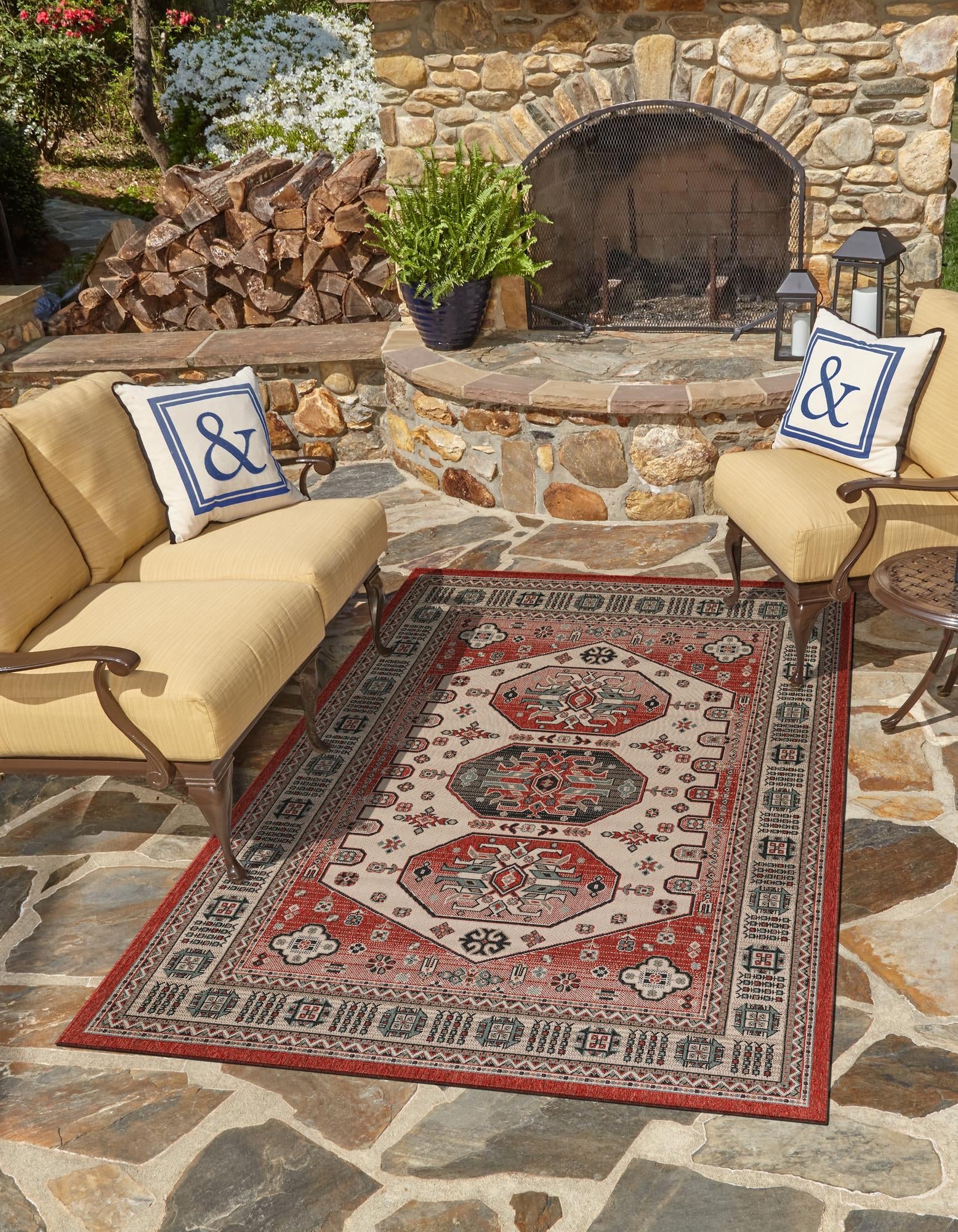 Patio Heritage Collection Area Rug - Veranda