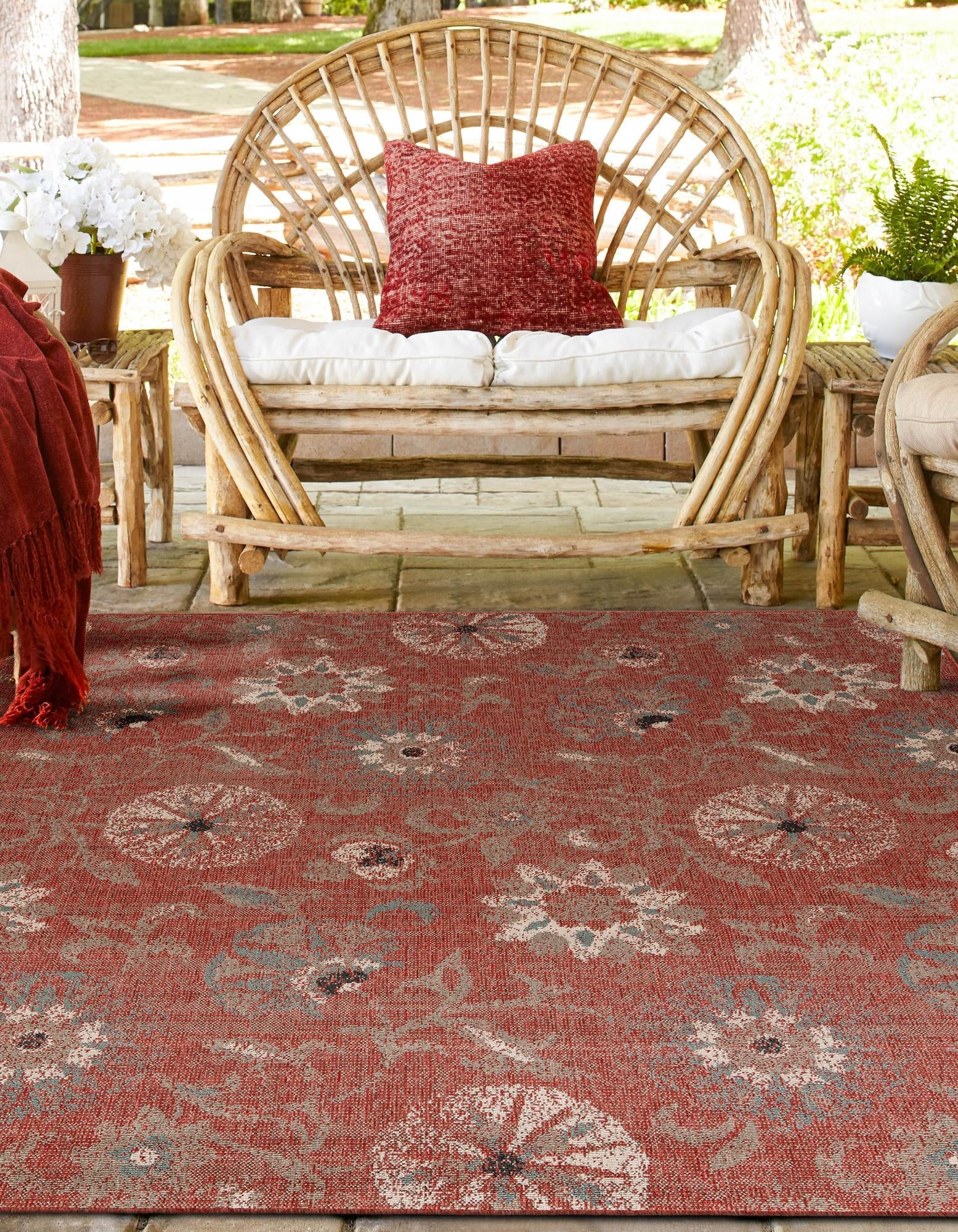 Seaside Blooms Collection Area Rug - Seychelles