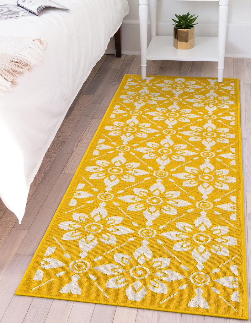 Seaside Lattice Collection Area Rug -  Whitby Runner Yellow  lifestyle 103