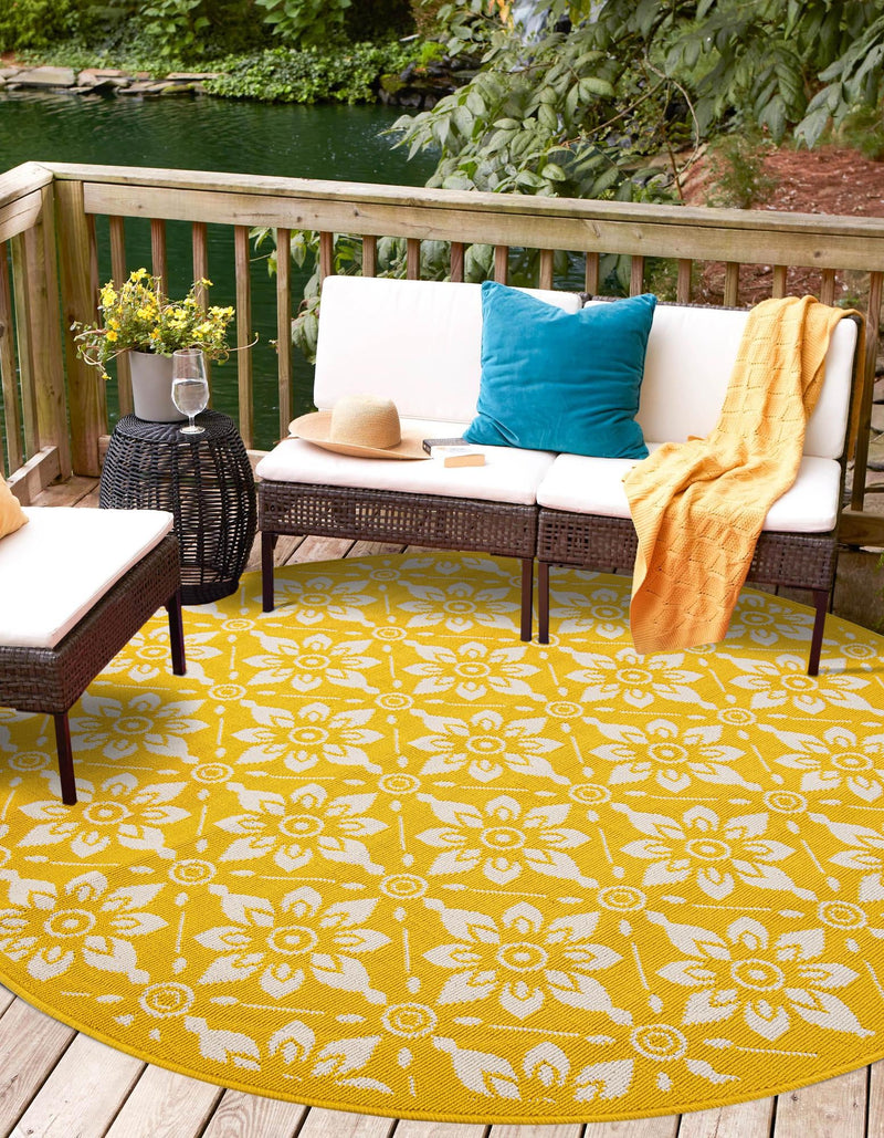 Seaside Lattice Collection Area Rug -  Whitby Round Yellow  lifestyle 149