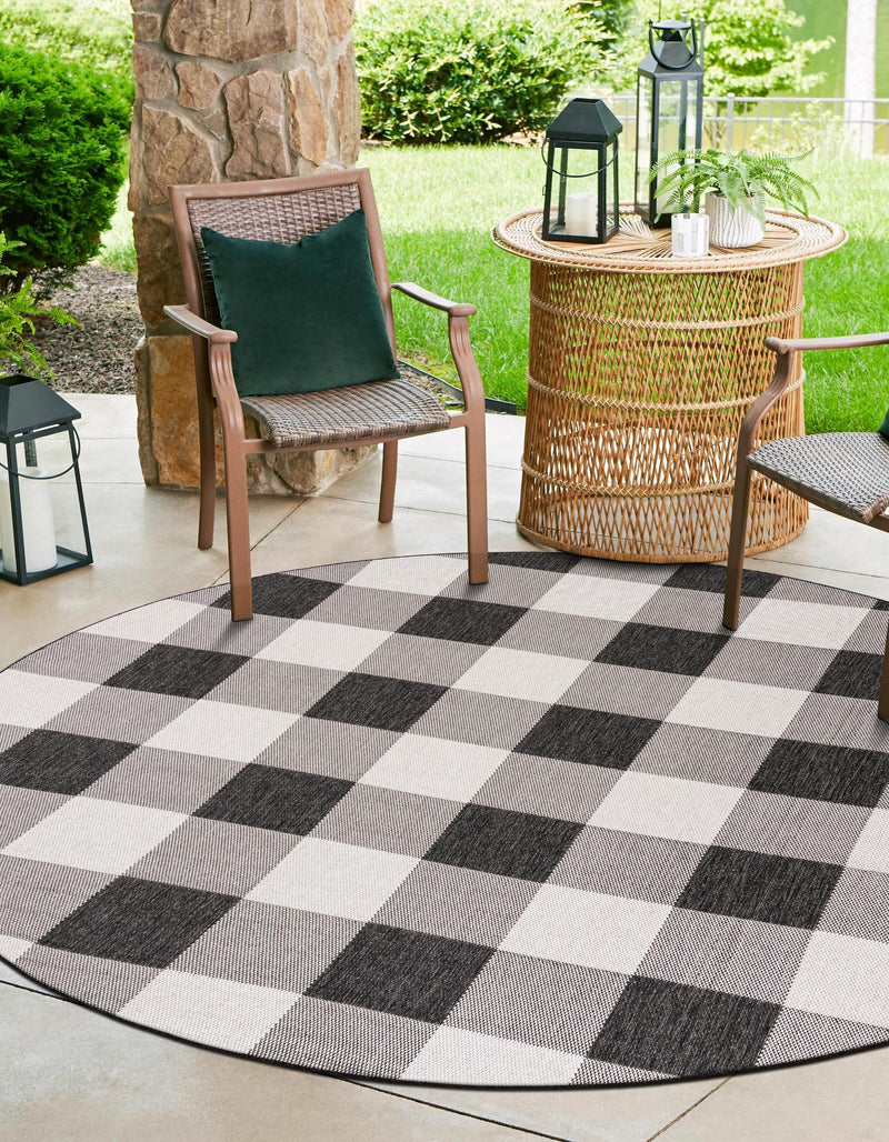 Patio Plaid Collection Area Rug - Veranda Round Black and White  lifestyle 107