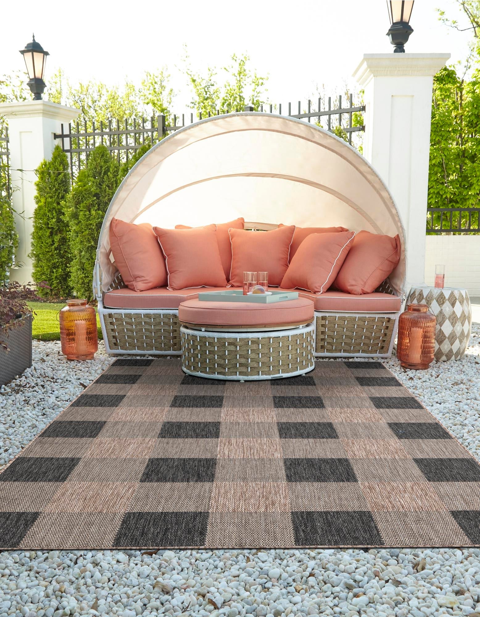 Patio Plaid Collection Area Rug - Veranda