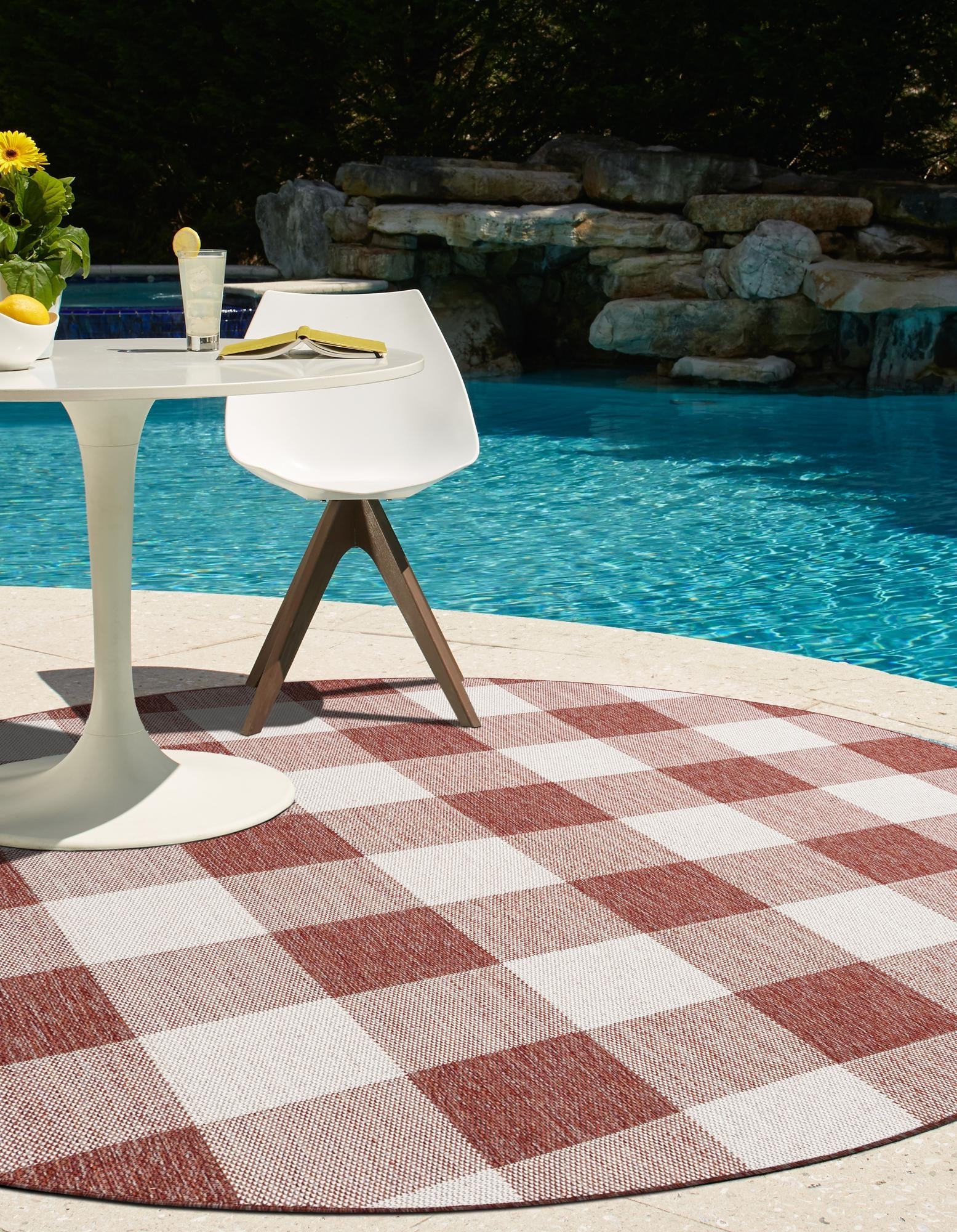 Patio Plaid Collection Area Rug - Veranda