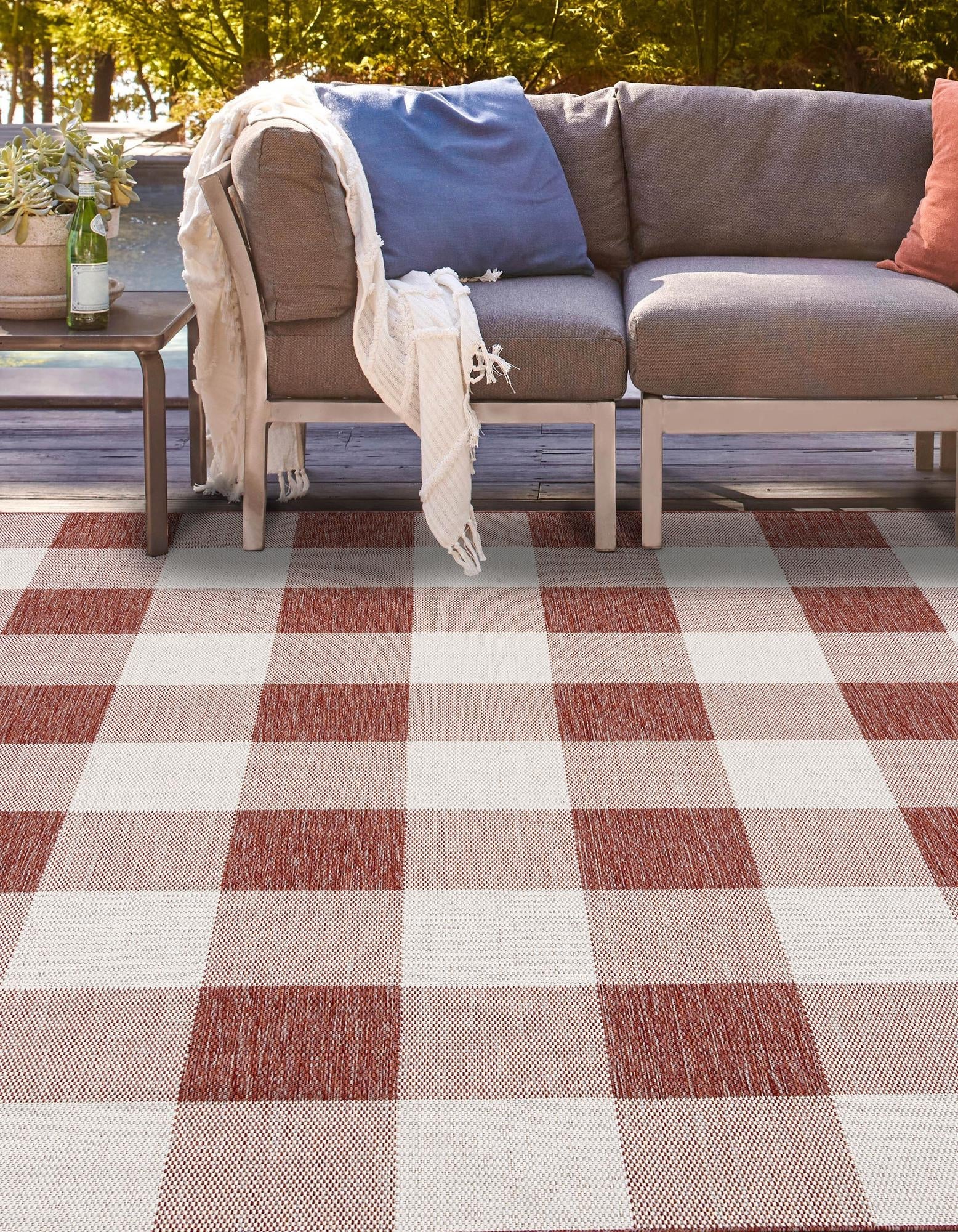 Patio Plaid Collection Area Rug - Veranda