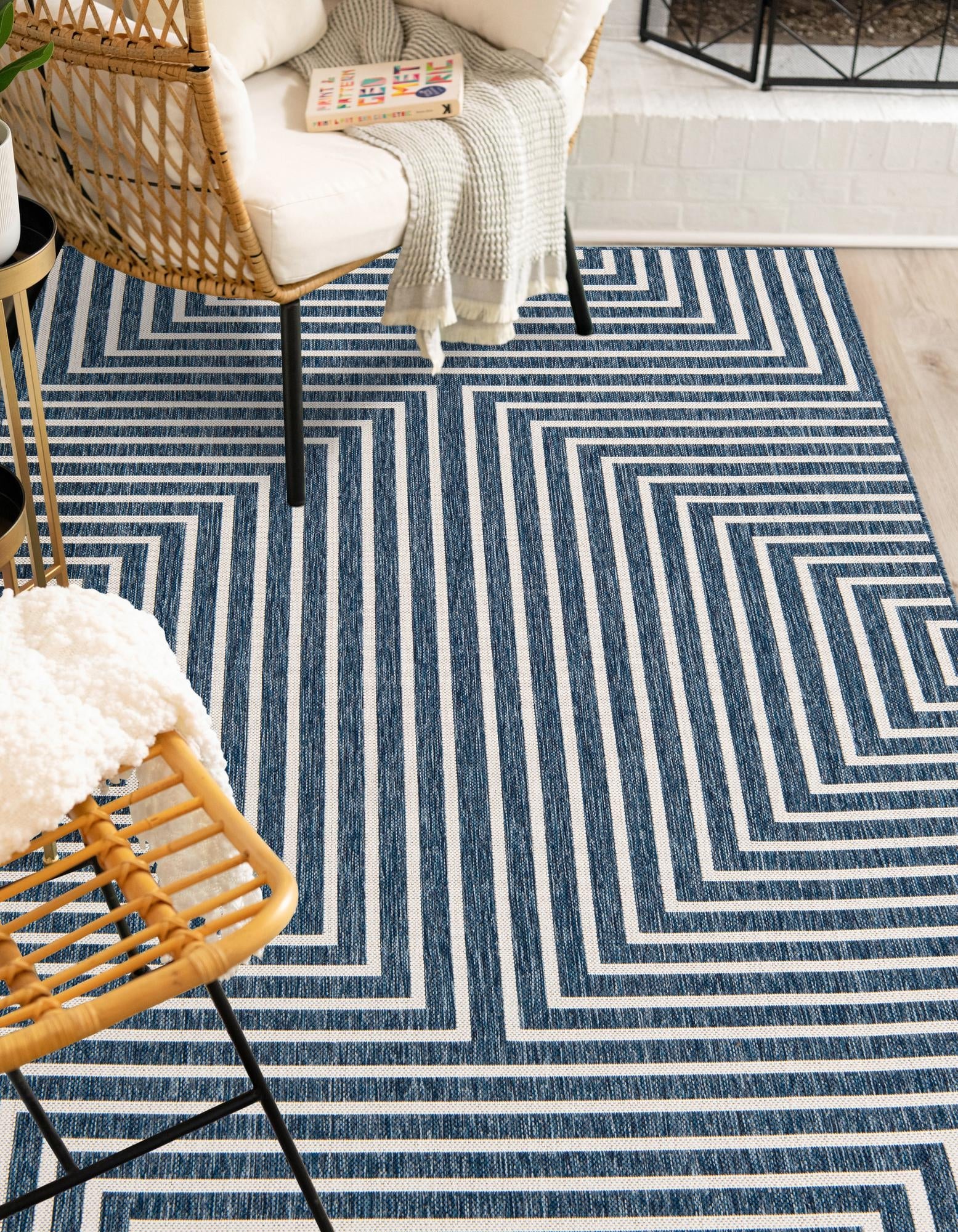 Urban Terrace Collection Area Rug -  Astoria (Blue)