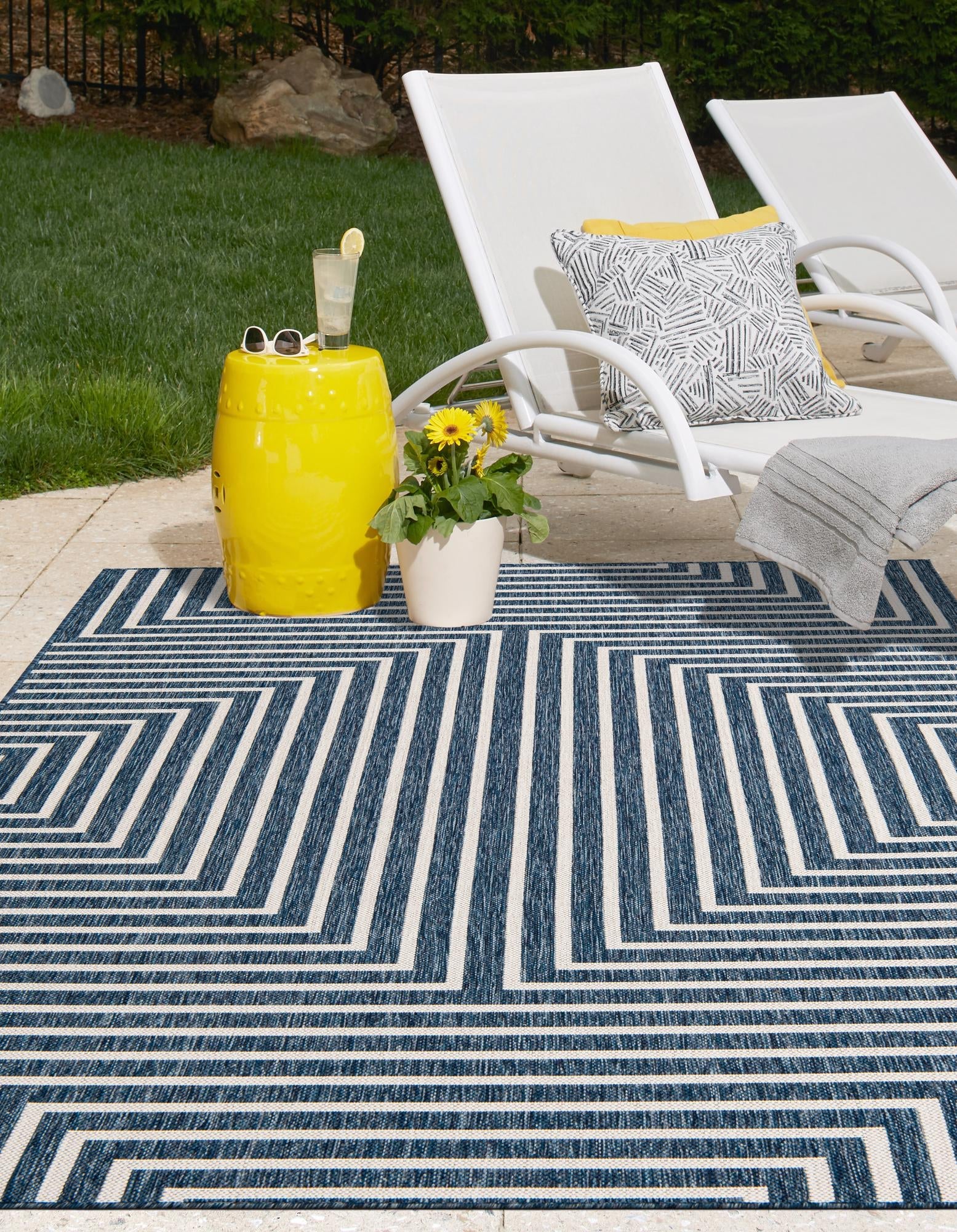 Urban Terrace Collection Area Rug -  Astoria (Blue)