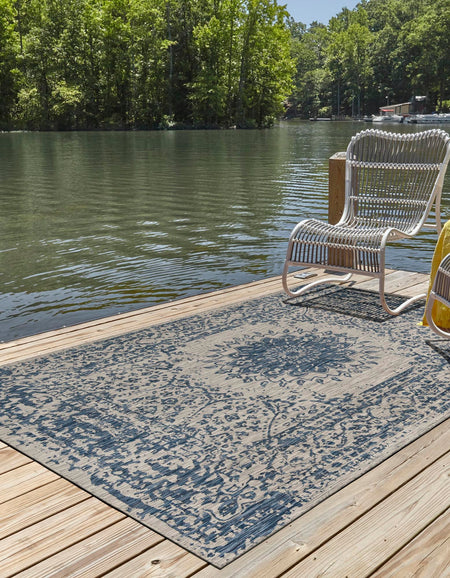 Patio Heritage Collection Area Rug -  Lafayette (Blue)