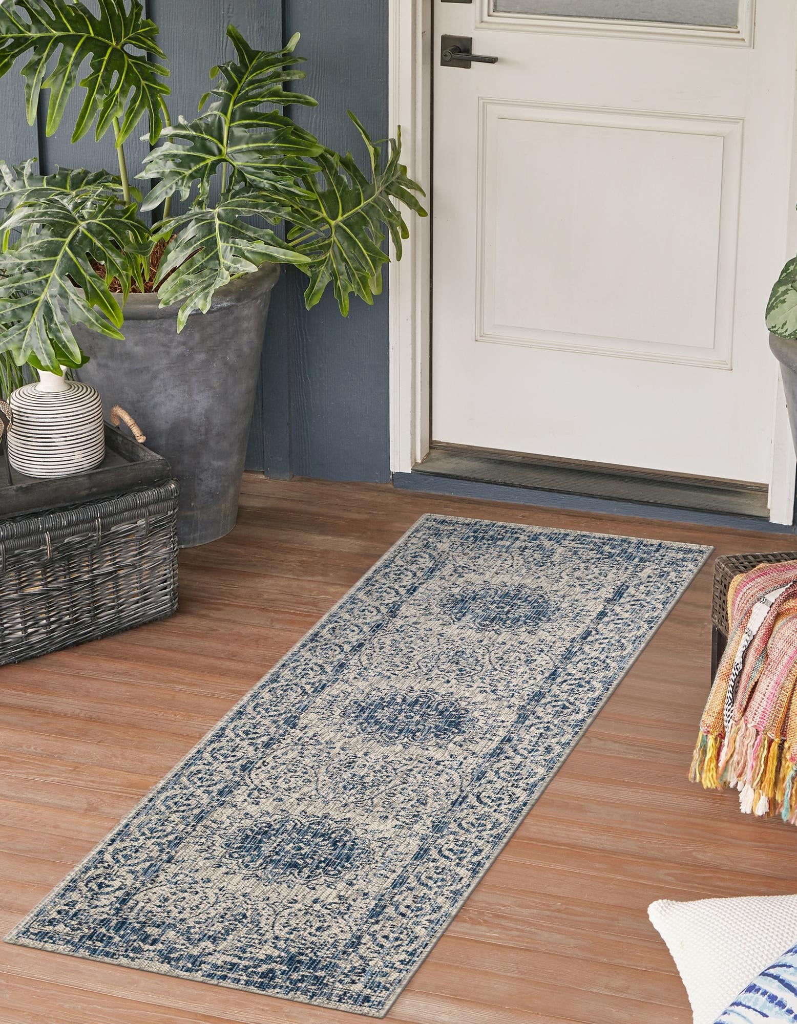 Patio Heritage Collection Area Rug -  Lafayette (Blue)