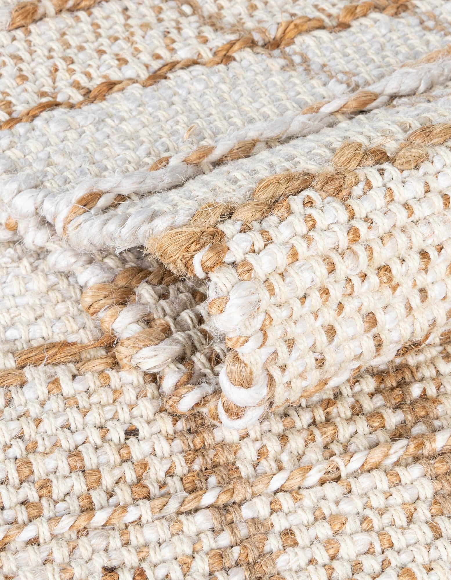 Savannah Threads Collection Area Rug -  Mendocino