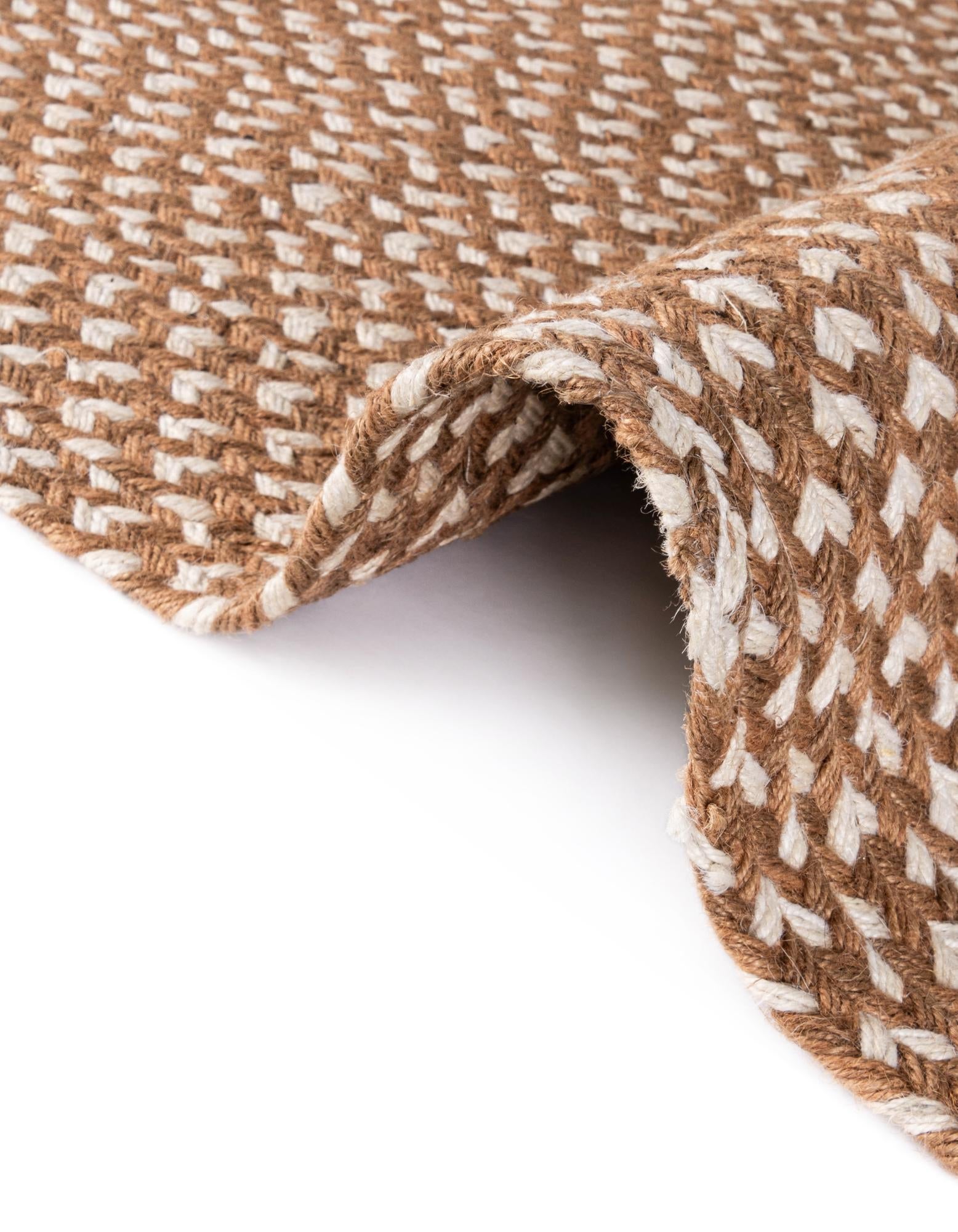 Highland Woven Jute Collection Area Rug - Glenmore (Light Brown)