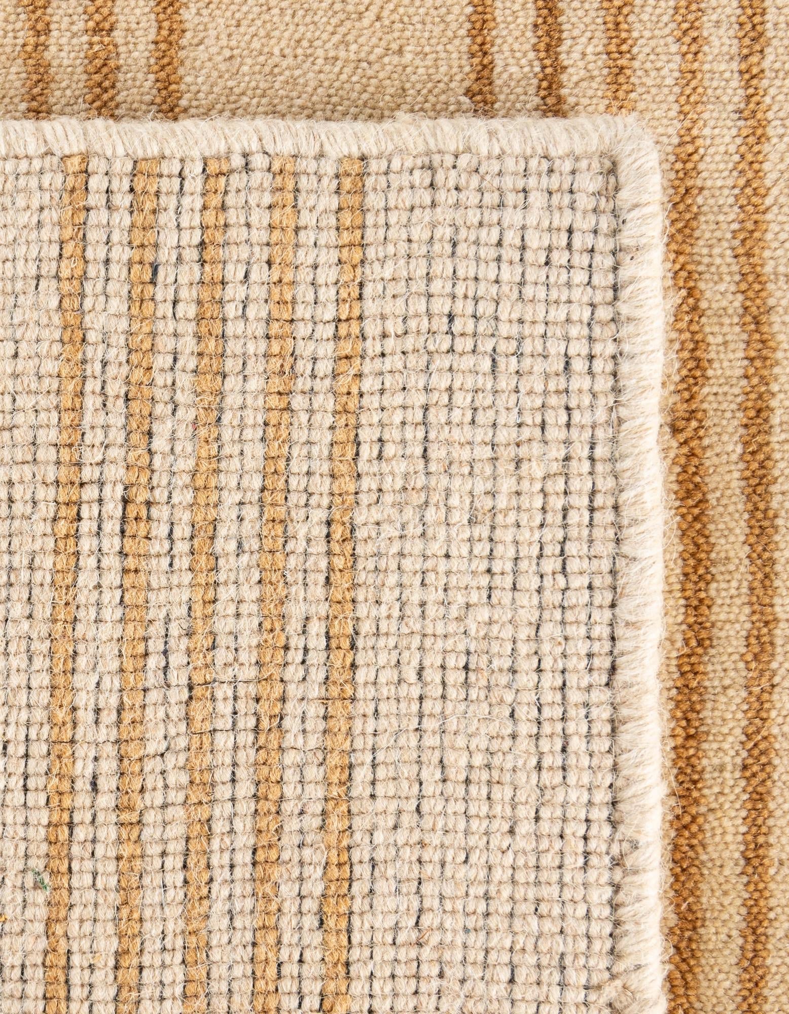 Zara Hills Wool Collection Area Rug - Savannah