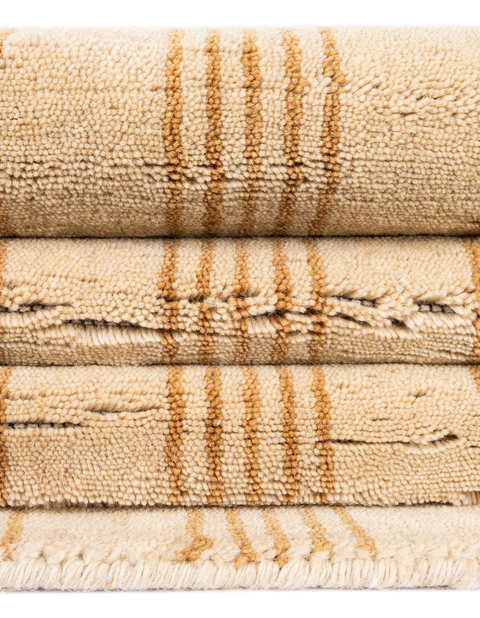 Zara Hills Wool Collection Area Rug - Savannah